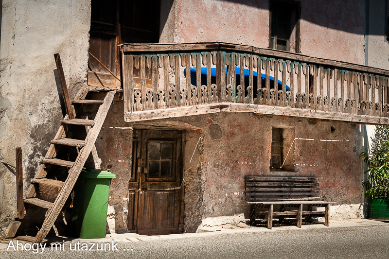 Szlovénia - elhagyott régi épület romos épület - hanulatos - bovec felé vezető úton - szlovénia